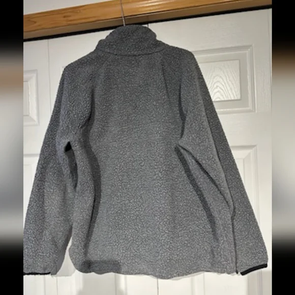 Carhartt Gray Jacket with Black Trim - Picture 2 of 3